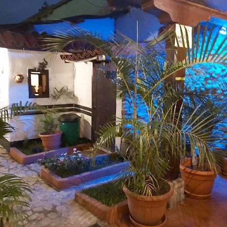 Hotel San Judas Tadeo Garden アンティグア・グアテマラ エクステリア 写真