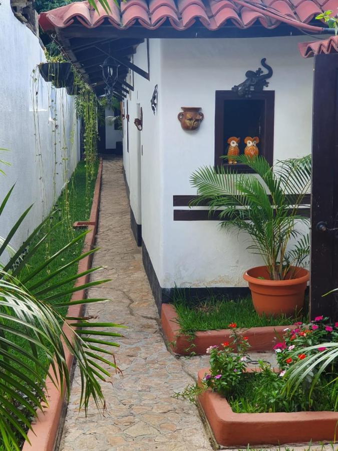Hotel San Judas Tadeo Garden アンティグア・グアテマラ エクステリア 写真