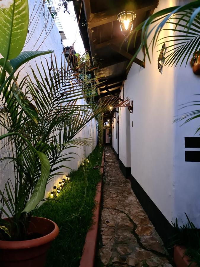 Hotel San Judas Tadeo Garden アンティグア・グアテマラ エクステリア 写真