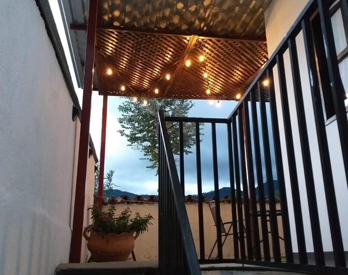 Hotel San Judas Tadeo Garden アンティグア・グアテマラ エクステリア 写真
