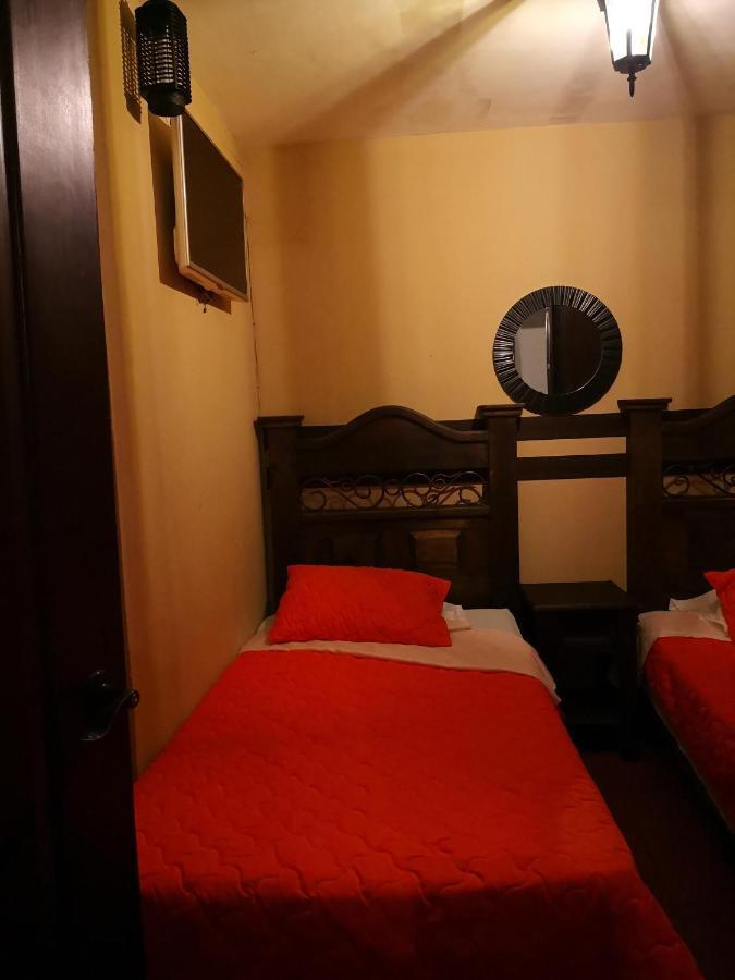 Hotel San Judas Tadeo Garden アンティグア・グアテマラ エクステリア 写真
